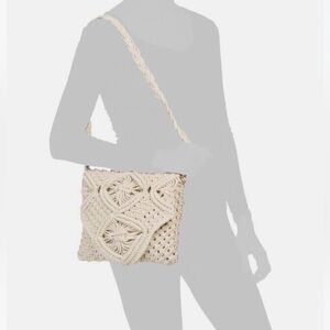 Tommy Bahama Boho Crossbody Macrame Ivory Woven Flap Bag Purse Crochet Weave